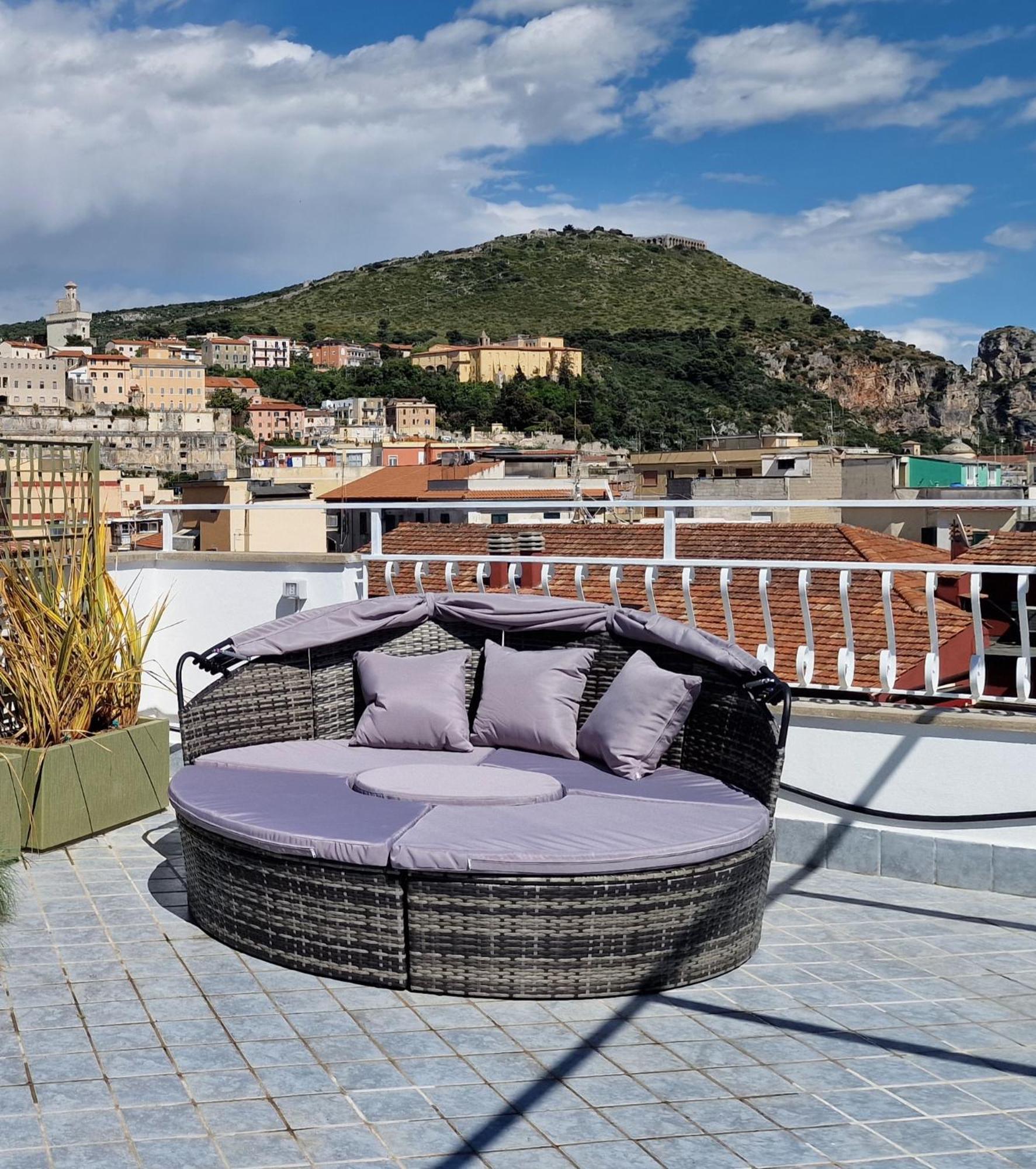 Tower Apartments Terracina Exterior photo